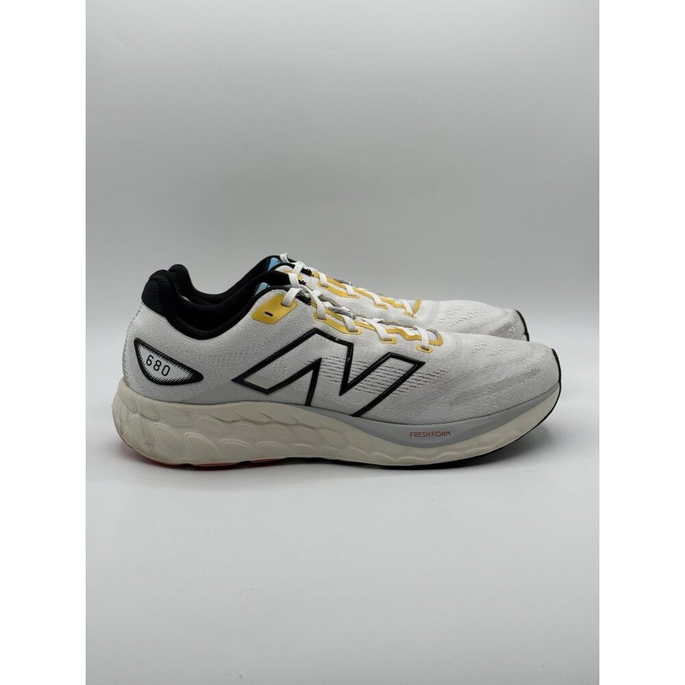 New Balance Fresh Foam 680 V8 Mens Shoes Gray White Lace-Up Sneakers Size 11